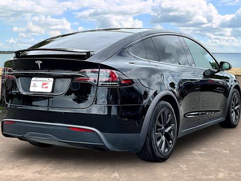 Used 2022 Tesla Model X AWD/4WD image 4