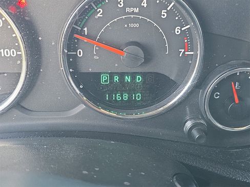 Used 2014 Jeep Wrangler Unlimited Rubicon w/ Connectivity Group image 25