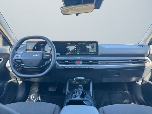 Used 2025 Kia K4 LXS image 10