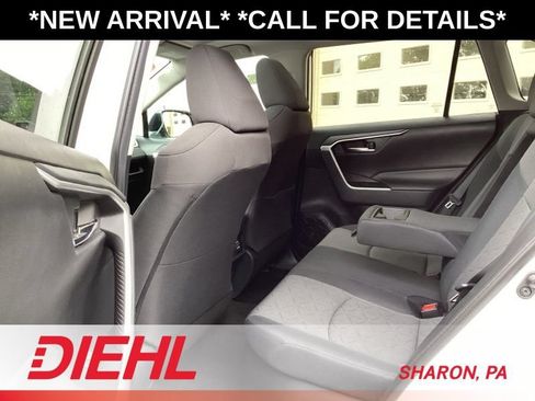 Used 2020 Toyota RAV4 XLE w/ Convenience Package AWD/4WD image 19