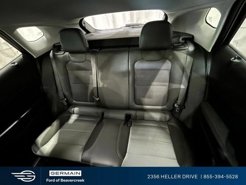 Used 2025 Chevrolet Trax LT FWD image 26