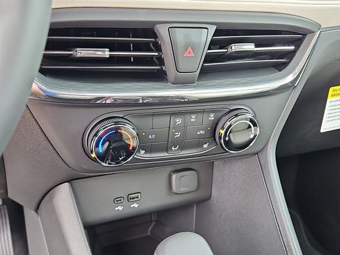 New 2026 Buick Encore GX Preferred w/ Comfort Package FWD image 18