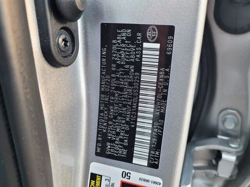 Certified 2020 Toyota Camry LE image 18