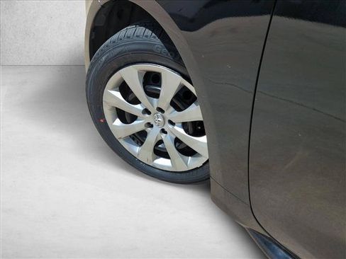 Used 2024 Toyota Corolla LE FWD image 10