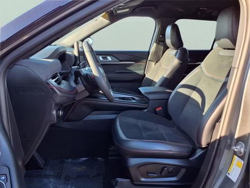 Used 2026 Ford Explorer ST image 12