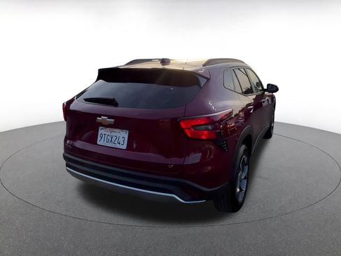 Used 2025 Chevrolet Trax LT w/ LT Convenience Package image 15