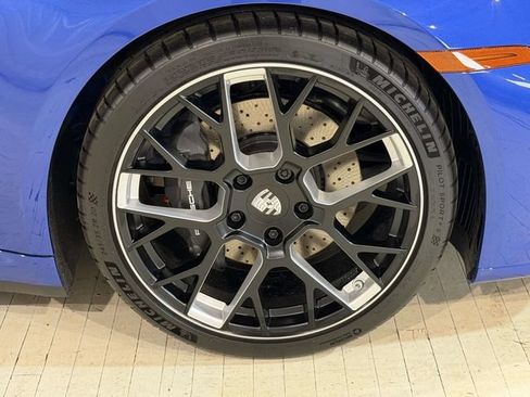 Used 2026 Porsche 911 Carrera RWD image 16
