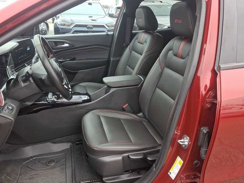 Used 2024 Chevrolet Trax RS w/ Sunroof Package image 14