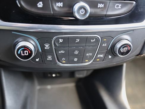 Used 2019 Chevrolet Traverse RS w/ LPO, Floor Liner Package AWD/4WD image 30
