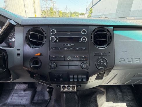 Used 2013 Ford F250 XL w/ PWR Equipment Group AWD/4WD image 29