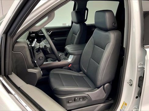 Used 2023 GMC Sierra 1500 SLT w/ SLT Premium Package image 17