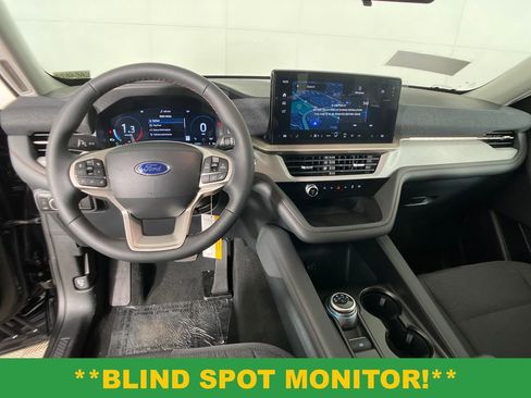 New 2026 Ford Explorer Active image 7