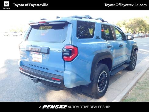 Used 2025 Toyota 4Runner TRD Off-Road Premium AWD/4WD image 4