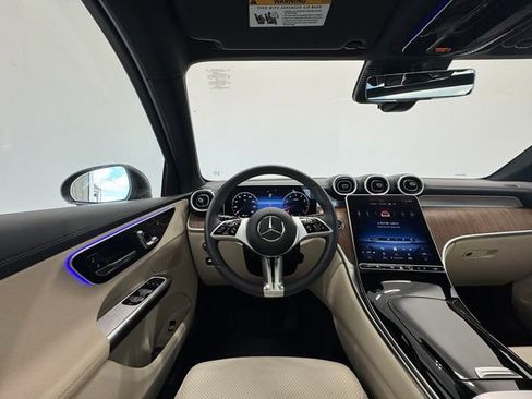 Used 2024 Mercedes-Benz GLC 300 GLC 300 image 21
