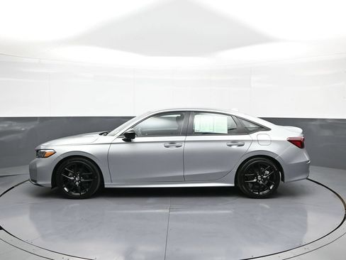 Certified 2025 Honda Civic Sport image 9