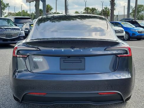 Used 2025 Tesla Model 3 Long Range RWD image 9