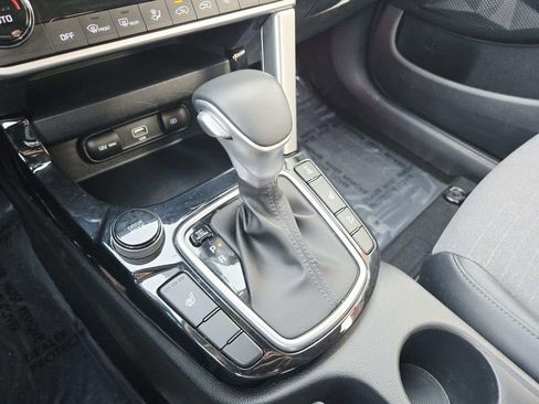 Used 2023 Kia Seltos Nightfall Edition image 28