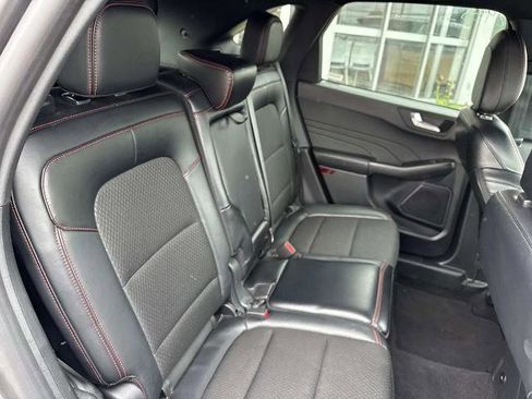 Used 2025 Ford Escape ST-Line FWD image 10