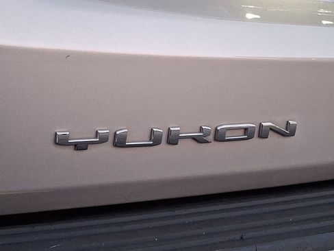 Certified 2021 GMC Yukon XL Denali image 30