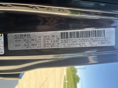 Used 2018 Jeep Wrangler Unlimited Sahara AWD/4WD image 26