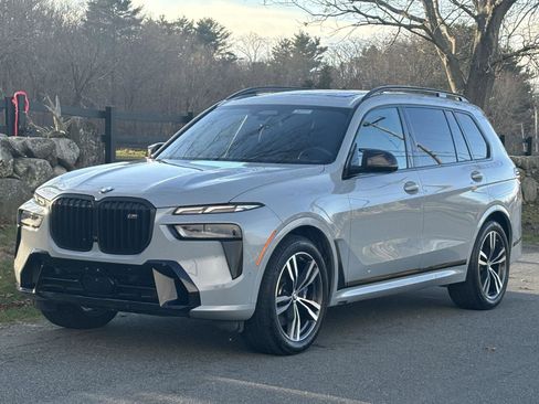 Used 2023 BMW X7 M60i w/ Executive Package image 12