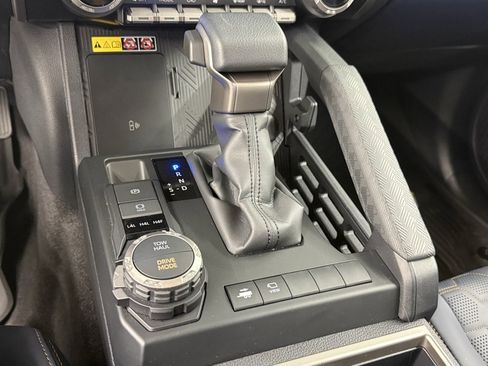 New 2025 Toyota 4Runner 4WD image 23