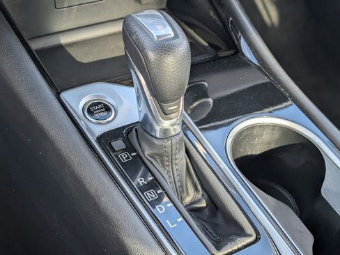 Used 2024 Nissan Altima 2.5 SV image 20