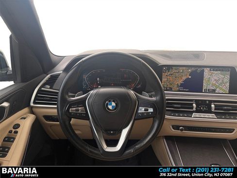 Used 2022 BMW X5 xDrive40i w/ Premium Package AWD/4WD image 13