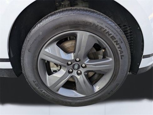 Used 2025 Land Rover Range Rover Velar Dynamic SE image 11