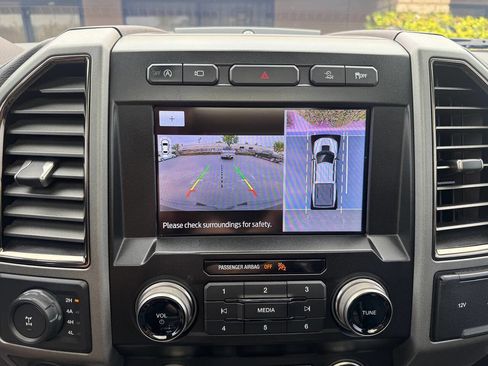 Used 2020 Ford F150 Raptor w/ Equipment Group 802A Luxury image 33