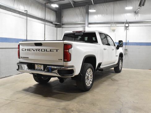 Used 2025 Chevrolet Silverado 2500 LTZ w/ LTZ Plus Package AWD/4WD image 25