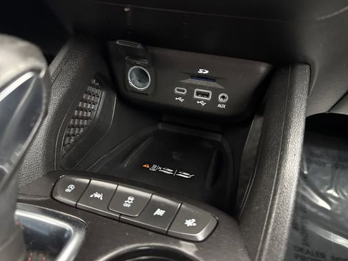 Used 2021 Chevrolet TrailBlazer RS w/ Sun and Liftgate Package FWD image 20