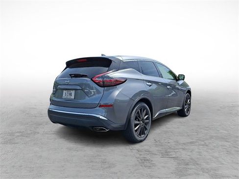 Used 2023 Nissan Murano SL w/ SL Moonroof Package image 6
