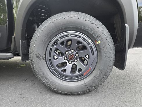 New 2026 Nissan Frontier PRO-4X w/ Pro-4x Convenience Package AWD/4WD image 9