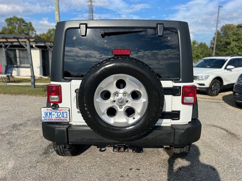Used 2015 Jeep Wrangler Unlimited Sport w/ Quick Order Package 24S image 4