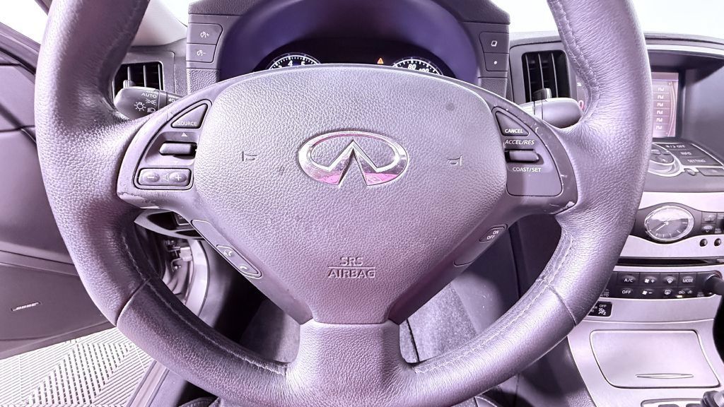 Used 2009 INFINITI G37 x Sedan w/ Premium Pkg AWD/4WD image 11