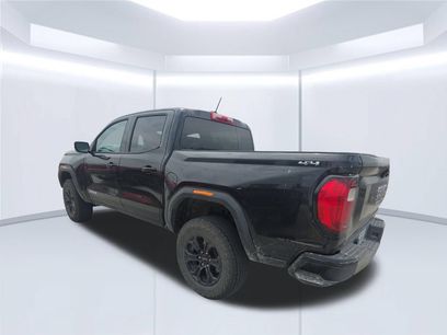 Used 2024 GMC Canyon Elevation