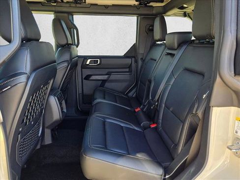 New 2026 Ford Bronco Badlands image 16