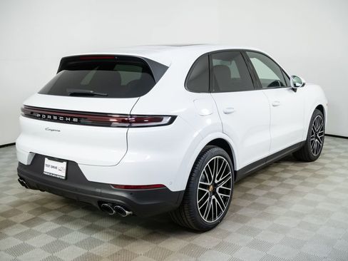 New 2026 Porsche Cayenne image 29