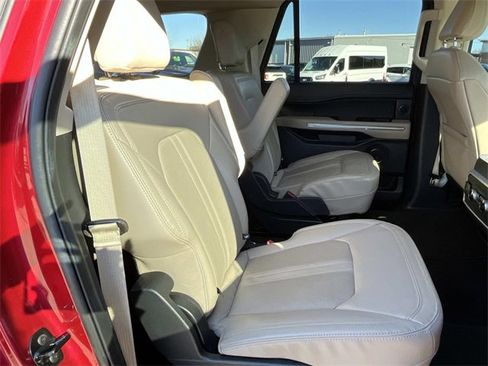 Used 2022 Ford Expedition Max Limited image 25