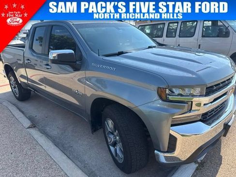 Used 2020 Chevrolet Silverado 1500 LT w/ Texas Edition RWD image 3
