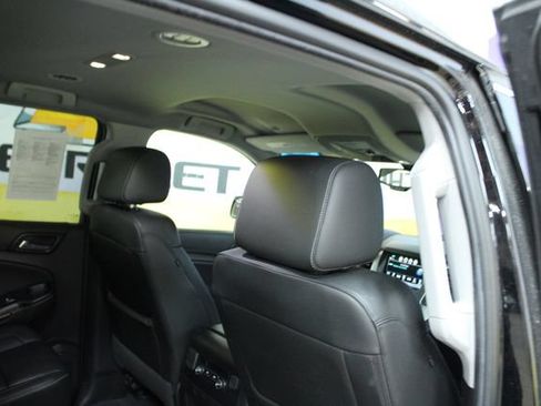 Used 2019 Chevrolet Tahoe LT w/ Z71 Midnight Edition AWD/4WD image 10