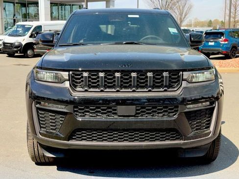 New 2026 Jeep Grand Cherokee L Limited w/ Limited Altitude Package image 15