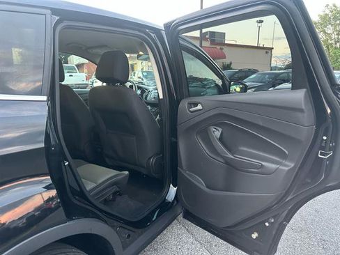 Used 2016 Ford Escape SE AWD/4WD image 16
