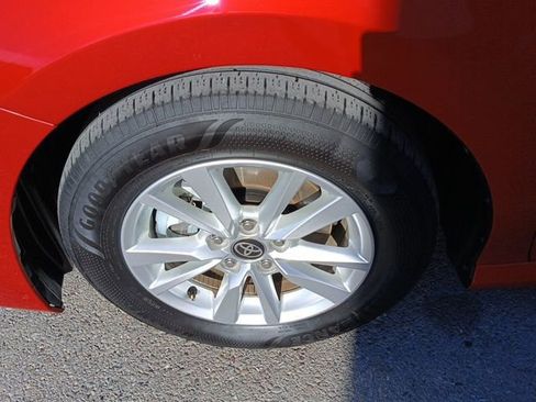 Used 2025 Toyota Camry LE FWD image 18
