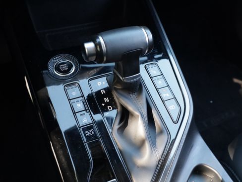 Used 2023 Kia Niro FWD image 10