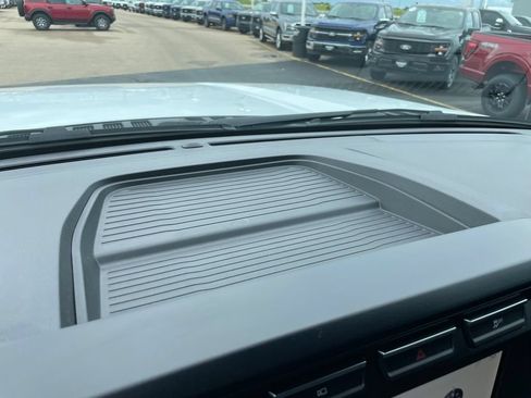 Used 2024 Ford F250 XL w/ STX Appearance Package AWD/4WD image 40