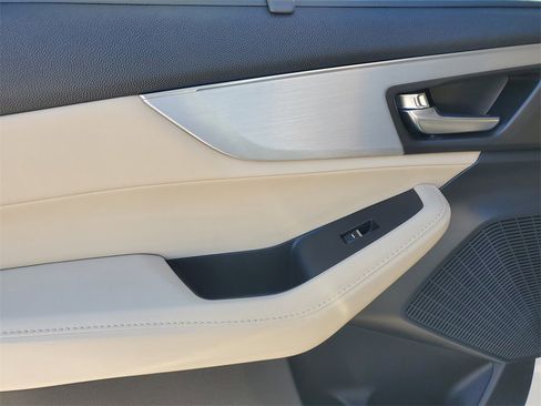 Certified 2023 Acura MDX FWD w/ Technology Package image 16