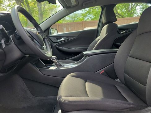 Used 2023 Chevrolet Malibu LT FWD image 17