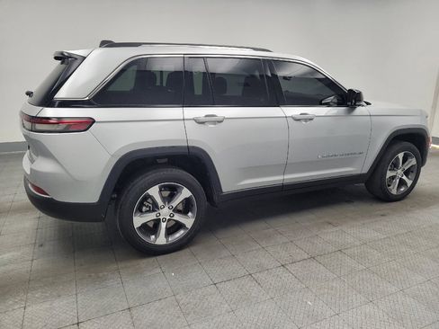 Used 2022 Jeep Grand Cherokee Limited 4xe w/ Luxury Tech Group II AWD/4WD image 10
